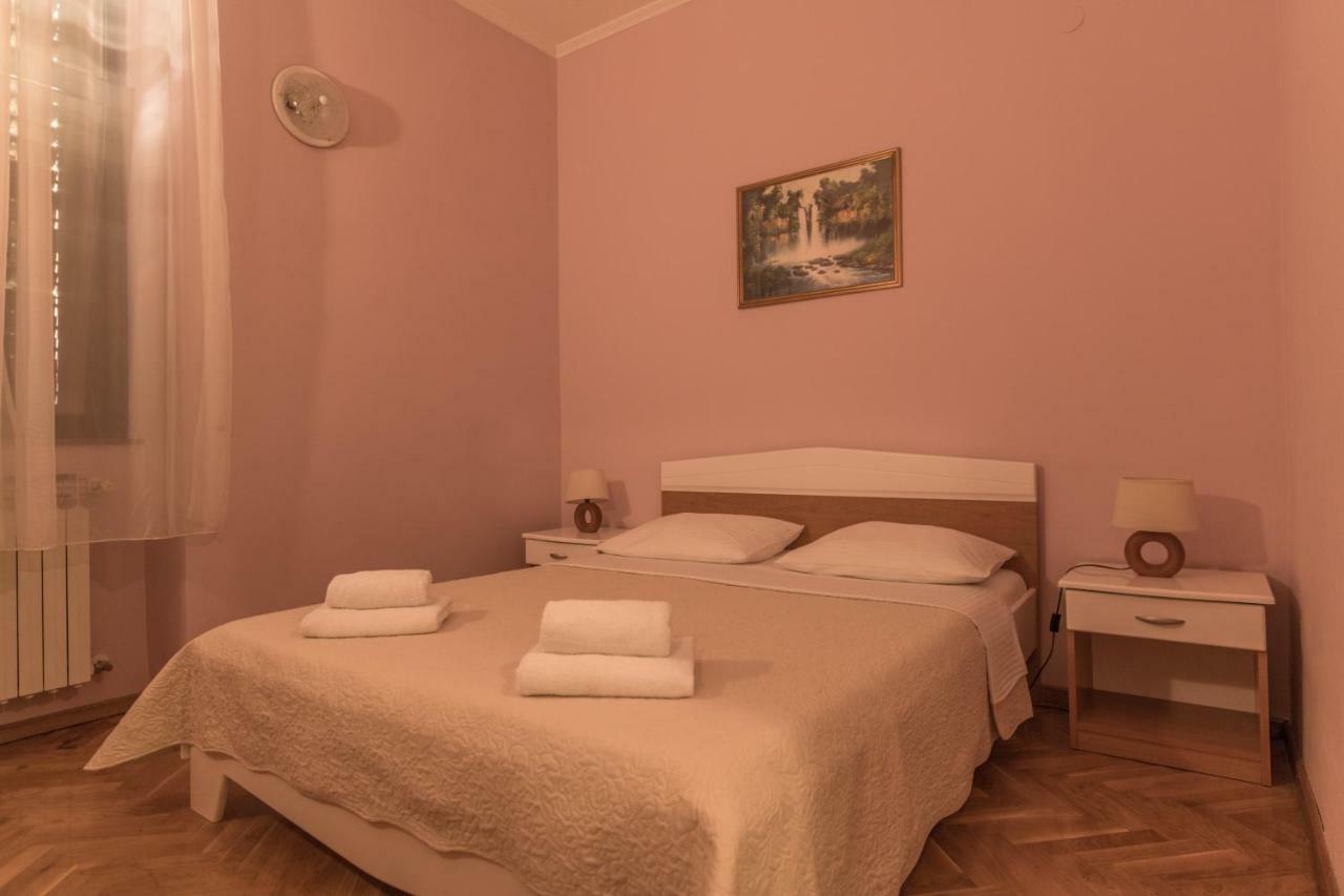 Hotel Park Drniš المظهر الخارجي الصورة