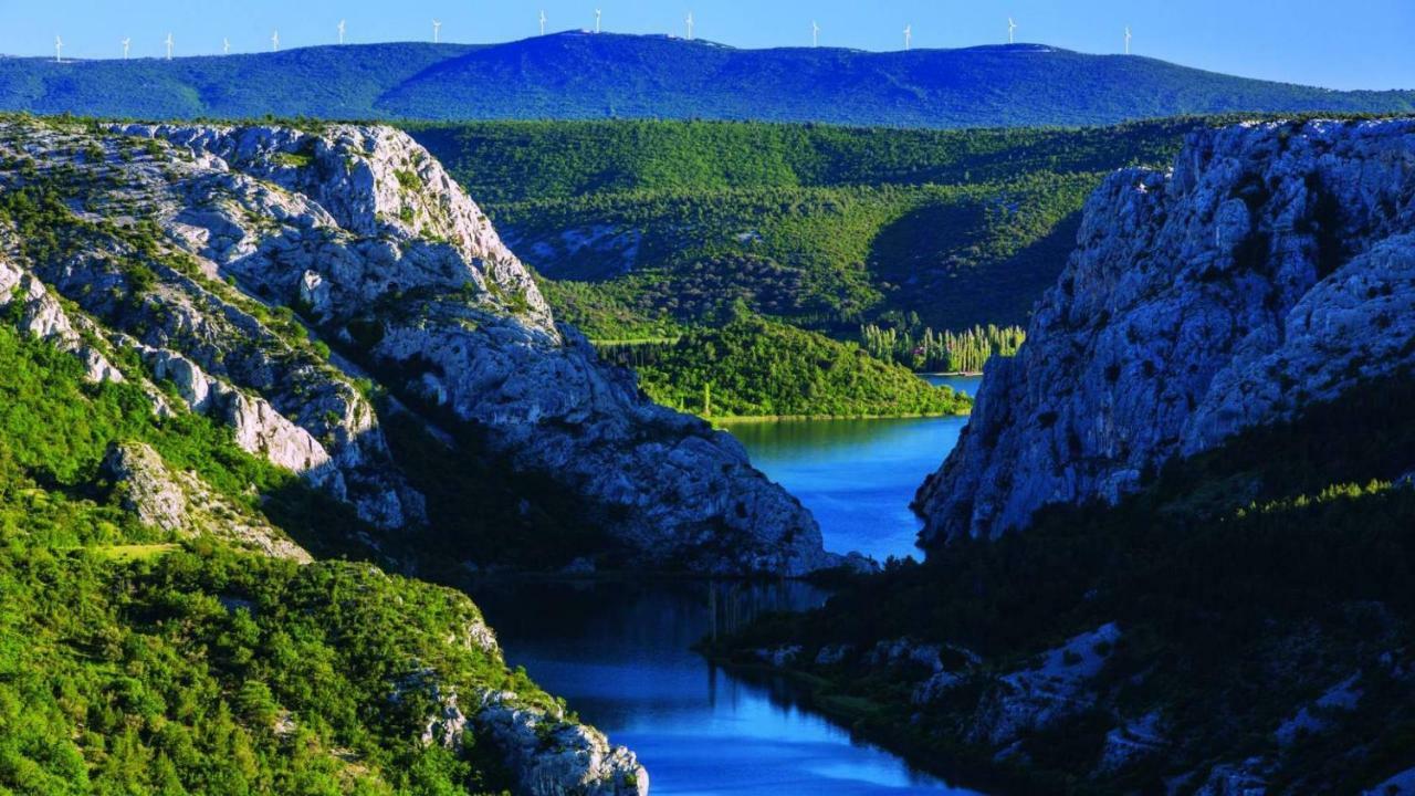 Hotel Park Drniš المظهر الخارجي الصورة